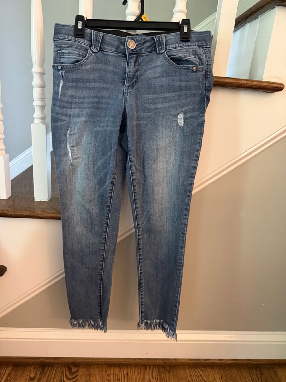 Democracy ab-solution slightly Distressed Women's Jeans - Classic Stretch Denim